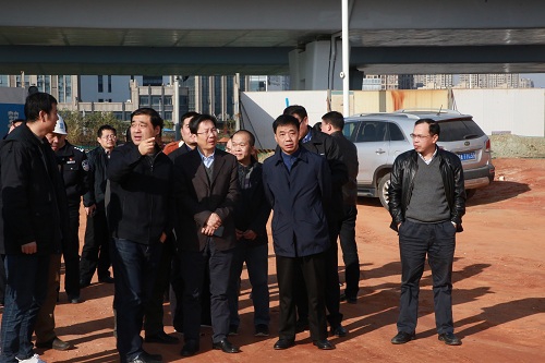 副市長宋鈾一行調(diào)研我司昌南大道、洪都大道快速路改造項目